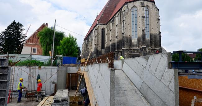 Prace ziemne i archeologiczne na placu budowy Muzeum 4