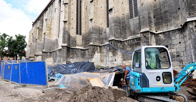 Prace ziemne i archeologiczne na placu budowy Muzeum 