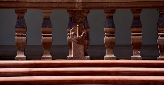 Zakończenie prac przy kamiennych balustradach 
