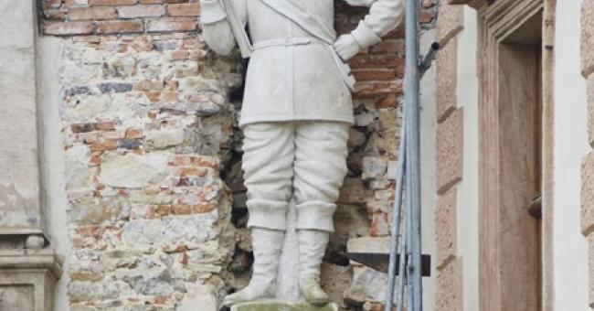 Montaż modeli figur posłów moskiewskich i szwedzkich 